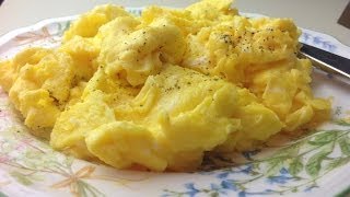 How to Cook Perfect Fluffy Scrambled Eggs [upl. by Frohne]