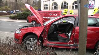 Unfall mit eingeklemmter Person in Lichtenstein Sachsen 04042012 [upl. by Mcclure]