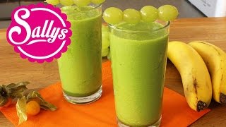 grüner Smoothie mit Spinat und Ananas  Sallys Welt [upl. by Fabiolas28]