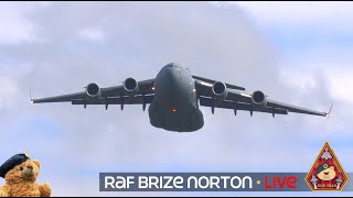 LIVE HEAVY ACTION A400 ATLAS C17 GLOBEMASTER amp VOYAGER • RAF BRIZE NORTON 131223 [upl. by Fina]