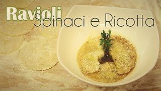 Ravioli fatti in Casa con Ripieno di Ricotta e Spinaci insaporiti con Burro Profumato al Timo [upl. by Retsehc825]