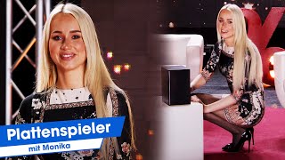 Monika genießt gute Musik mit dem Plattenspieler PEARLTV [upl. by Krein295]