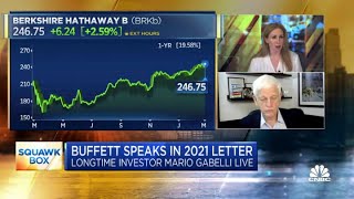 Longtime investor Mario Gabelli on what he learned from Warren Buffetts 2021 letter [upl. by Acirdna]