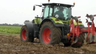 New CLAAS Arion 640 en démo labour dans le 60avi [upl. by Annaerda687]