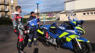 LES SECRETS DUNE MOTO DE GENDARMERIE  Avec explication de la tenue motocycliste gendarmerie [upl. by Weinberg]