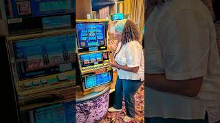 50 PER SPIN ON TOP DOLLARAND THIS HAPPENS lasvegas vegas [upl. by Anjela]