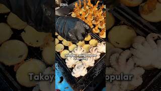 ADA TAKOYAKI HITAM ADA TAKOYAKI BESAR PENUMBUK streetfood shorts foodie [upl. by Nuri34]