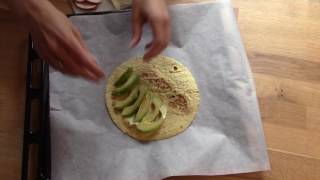 Quesadilla met avocado en gerookte kip [upl. by Irol]