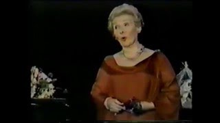 Elisabeth SchwarzkopfFILMFinal Encore in Amsterdam RecitalSELIGKEITSchubert1977 [upl. by Aihsiym894]