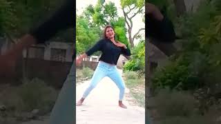 kaske kora me dhaile rha karejva dhak dhak dhadke la  bhojpuri viraldance video [upl. by Owain]