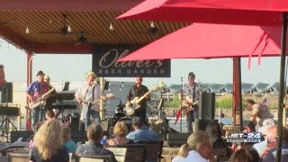 Crowds celebrate Memorial Day on Eries Bayfront [upl. by Oakes]