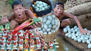 Survival in the rainforest Duck egg cooking delicious eating [upl. by Hpesoy]