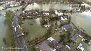 Chertsey flood 2014 [upl. by Frazer]