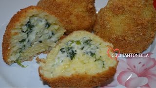 ARANCINI SICILIANI con besciamella e spinaci [upl. by Syla]