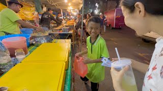 I went to a Night Market in Malaysia [upl. by Kobylak547]