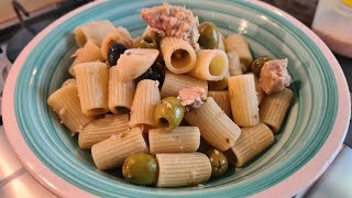 Pasta con tonno – Ricetta veloce e buonissima [upl. by Yentyrb]