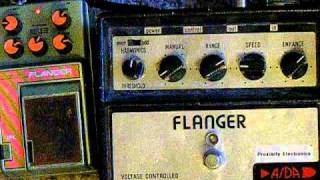 ADA flanger 90s RI Vs ibanez digital flanger  L series [upl. by Nelubez]