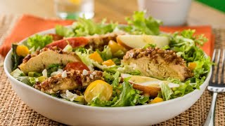 Ensalada de pollo empanizado con frutos secos [upl. by Airetnohs]