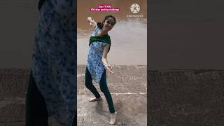 Thade rahiyo Pakeezah Old is gold bollywood hindisong shortsfeed dance 100dayschallenge [upl. by Matthei467]