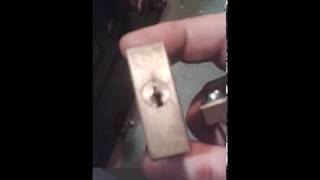 Master Lock Bypass the BIG lockpick [upl. by Lombardy]