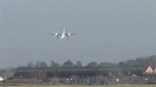 Southampton Crosswind Landing Rw20 Flybe Q400 [upl. by Savory79]