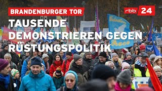 Friedensdemo mit Wagenknecht in Berlin Tausende protestieren gegen Rüstungspolitik [upl. by Anidene145]