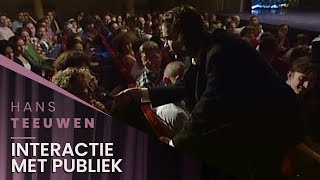 Hans Teeuwen  Interactie met publiek  Hard en Zielig [upl. by Ecirtnom]