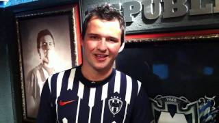 Primer Aficionado con el Jersey que usará Rayados en el Mundial de Clubes 2011 [upl. by Kissiah]