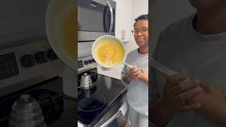 HOW TO CLEAN BURNT FOOD FROM A NONSTICK PAN short satisfyingcleaning cleanwithme [upl. by Nirrep]