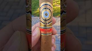 Perdomo 20th Anniversary 🤩 Perfect cigar when you golf 💜🏌‍♂️cigarlifestyle golf [upl. by Dolly]