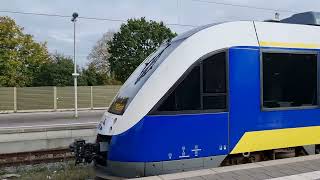 Bremerhaven Hbf  RB 33 der EVB fährt aus Richtung Bremervörde ein [upl. by Tlevesor]