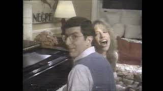 Carly Simon quotNobody Does It Betterquot with Marvin Hamlisch [upl. by Ybor]