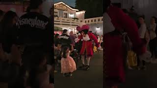 halloween happyhalloween disney disneyland halloweencostume halloweenparty spookyseason [upl. by Lange847]