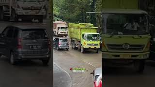 Rem blong hantam pembatas jalan fyp fypreels fypshorts trukoleng fypviraltrending automobile [upl. by Sisto]