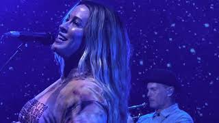 Alanis Morissette  Uninvited Live in Holmdel NJ 72122 4K HDR HQ Audio 1st Row [upl. by Anayk]