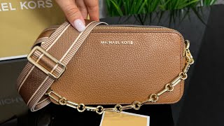 Распаковка сумки MICHAEL KORS Jet Set Small Pebbled Leather DoubleZip Camera Bag luggage [upl. by Hazeefah681]