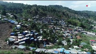 Dans le plus grand bidonville de France Mayotte  France 2 [upl. by Gusta]