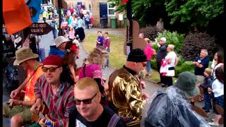 Otley Ukulele Orchestra do Glastonbury Otley Carnival 2018 [upl. by Nilre15]