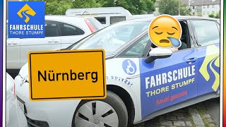 Vorwährts gerade einparken einfach erklärt  Fahrschule Stumpf in Nürnberg [upl. by Leyes150]