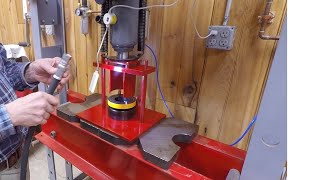 DIY hydraulic hose crimper First crimp [upl. by Torbert]