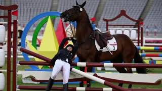 German Kim Raisner Kim Raisner horse punching video  Kim Raisner Pentathlon coach [upl. by Andromada]