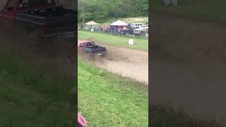 Square body Chevy going through the mud bogs [upl. by Jason]