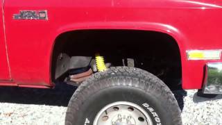 1985 GMC 4 inch rough country lift [upl. by Haroun498]