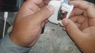 Earbuds wont turn on  Earbuds Battery Replacement by waqas mobile [upl. by Deacon252]