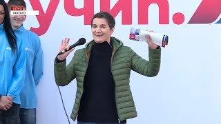 Ana Brnabić ne zna da li je u Surčinu iliJaRkovu [upl. by Meyers822]