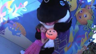 Halloween Spooktacular Overview  SeaWorld Orlando [upl. by Ferdinande]