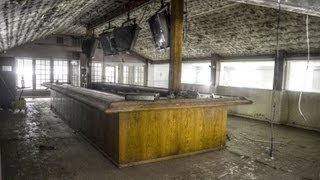 Exploring an Abandoned Italian Restaurant  NJ [upl. by Samella]