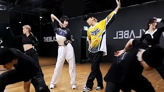 TAEYANG  Shoong feat LISA Dance Practice MIRRORED [upl. by Nanaj830]