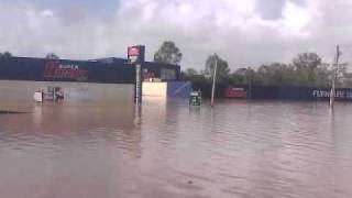 Oxley Floods  Ipswich Motorway  Wednesday 120111 [upl. by Ultan87]