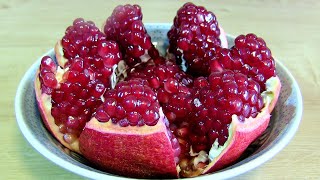 how to cut open a pomegranateHow to deseed a pomegranateLife Hacks [upl. by Idur286]